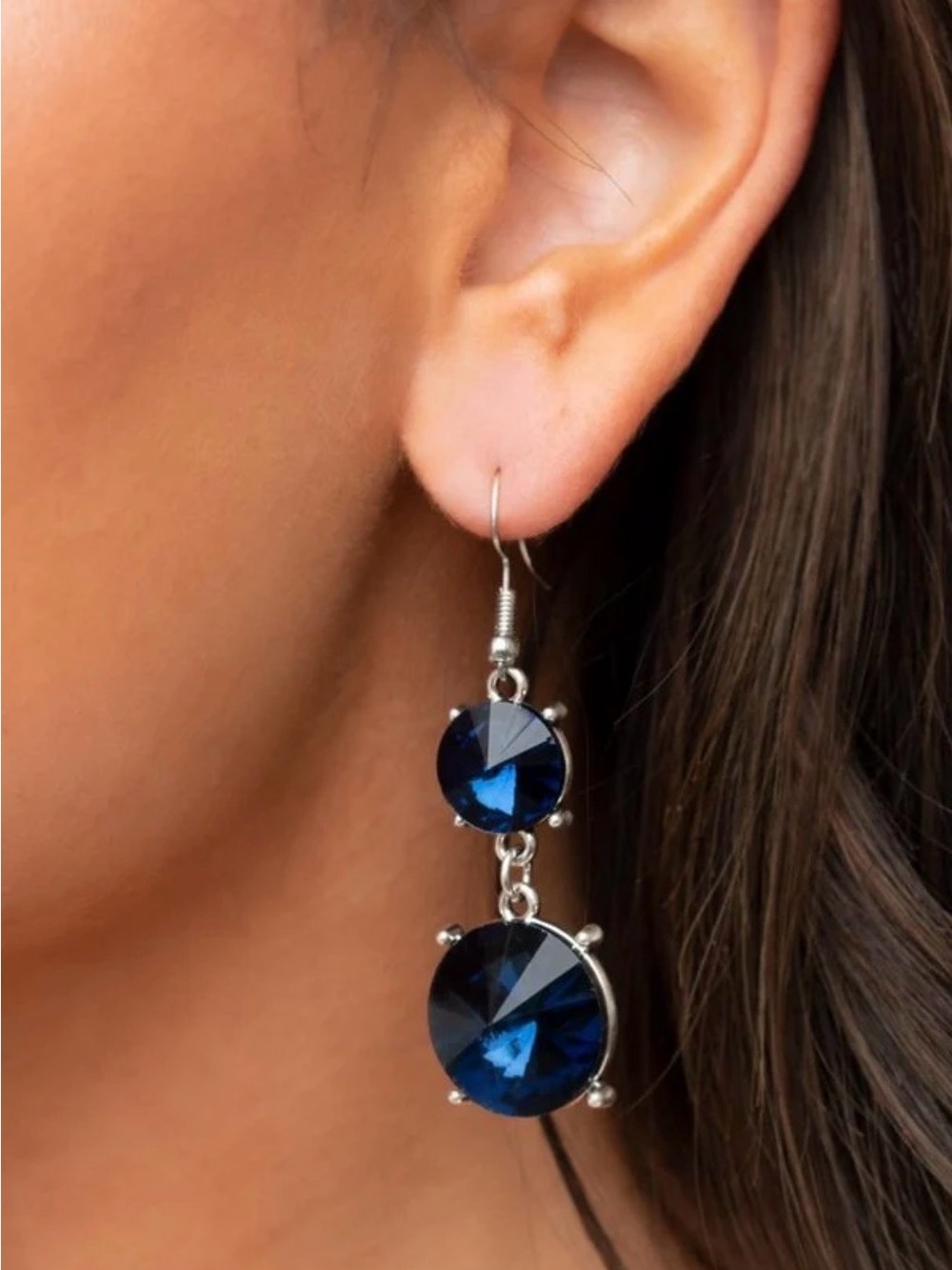 Sizzling Showcase Blue Earring